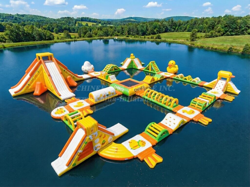 S852 Duck Theme Inflatable Water Park