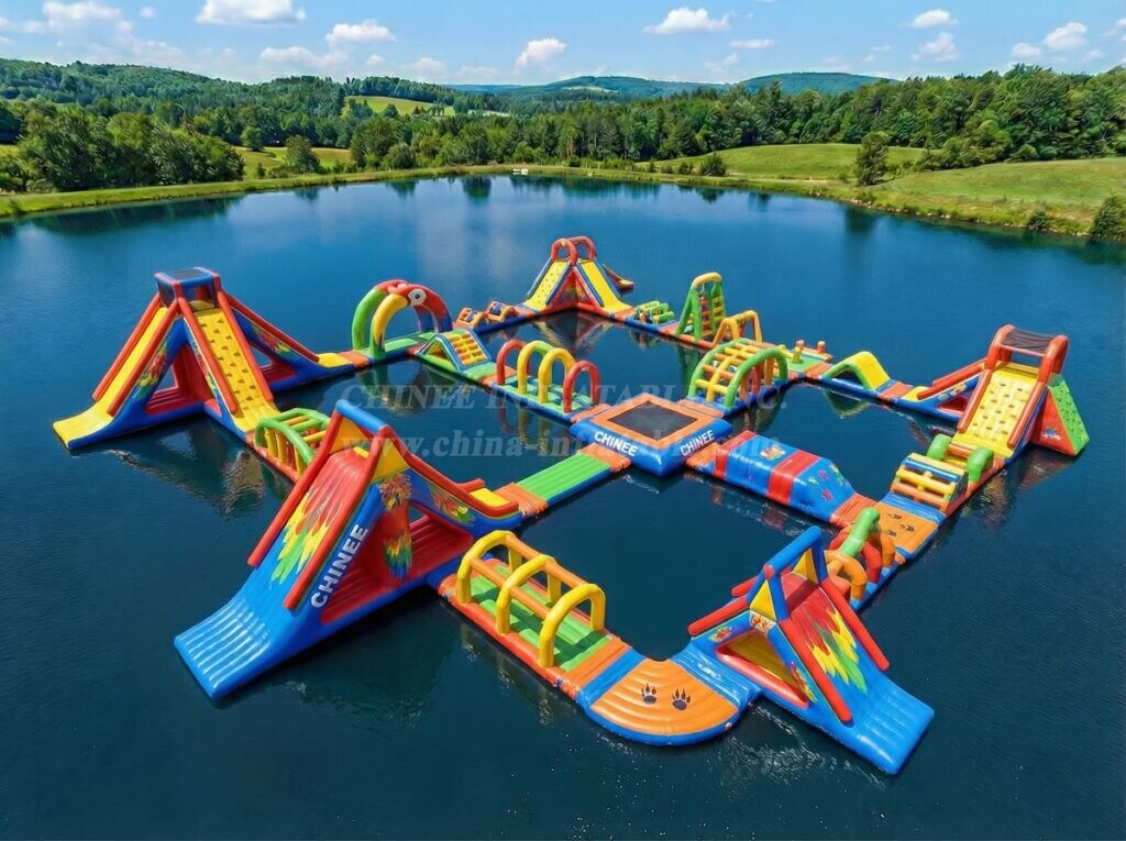 S866 Parrot Theme Inflatable Water Park