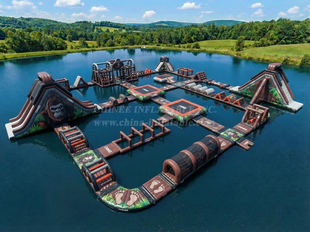 S902 King Kong Theme Inflatable Water Park