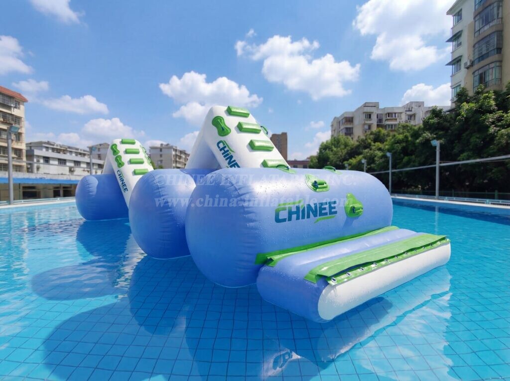 T10-629 Inflatable S Shaped Climbing Bridge for Water Park